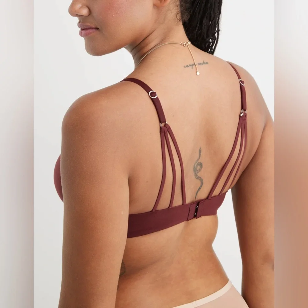 MSRP $45 Aerie Real Sunnie Full Coverage Lightly Lined Strappy Bra